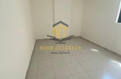Apartment - 3 Bedrooms - 2 Bathrooms for rent in Abu Shagara building - Abu shagara - Sharjah