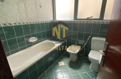 Apartment - 3 Bedrooms - 2 Bathrooms for rent in Abu Shagara building - Abu shagara - Sharjah