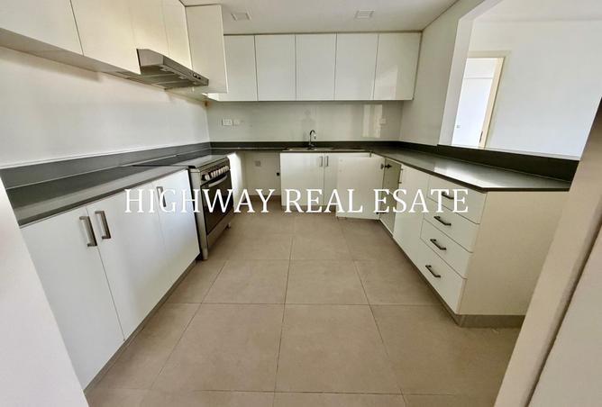 128360315 - Property Main Image