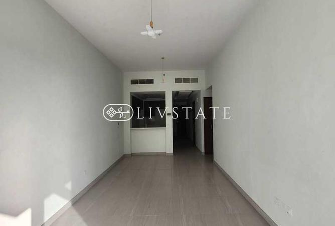 2BR |Spacious Layout|Stunning Skyline Views photo 3
