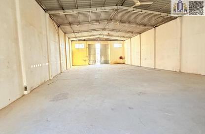 Warehouse - Studio for rent in Umm Dir - Umm Al Quwain