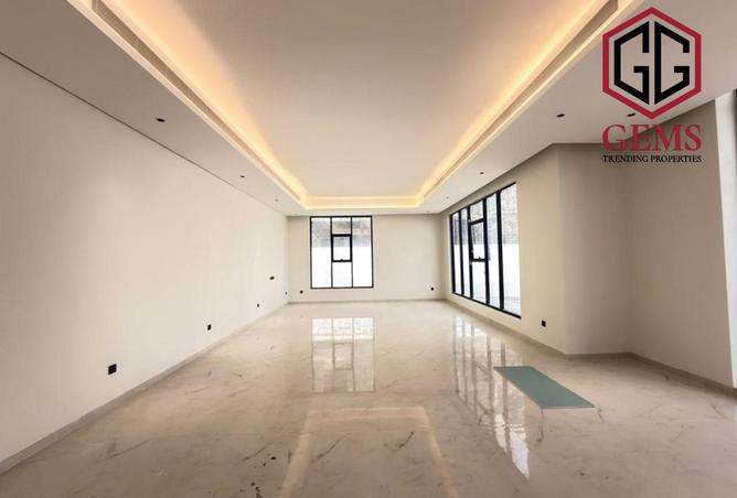 54405336 - Property Image 3