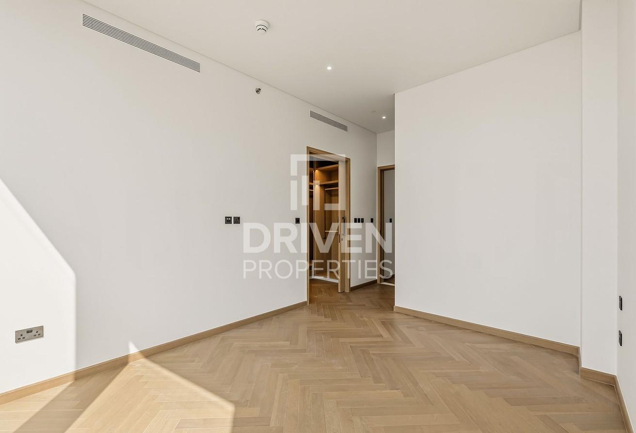 Full Canal View | High Floor | Spacious Terrace photo 14