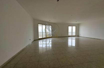 Apartment - 3 - 4 for rent in Al Majaz 3 - Al Majaz - Sharjah Apartment - 3 - 4 for rent in Al Majaz 3 - Al Majaz - Sharjah