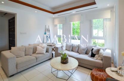 Villa - 3 Bedrooms - 4 Bathrooms for sale in Springs 14 - The Springs - Dubai