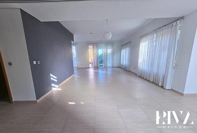 81944025 - Property Image 3