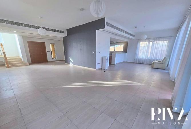 81944025 - Property Image 2