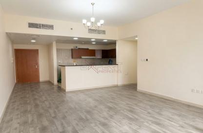 شقة - 2 - 2 للبيع في سكاي كورتس تاور D - أبراج سكاي كورتس - مجمع دبي ريزيدنس - دبي شقة - 2 - 2 للبيع في سكاي كورتس تاور D - أبراج سكاي كورتس - مجمع دبي ريزيدنس - دبي