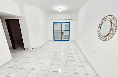 Apartment - 2 Bedrooms - 2 Bathrooms for rent in Dar Al Majaz - Jamal Abdul Nasser Street - Al Majaz - Sharjah