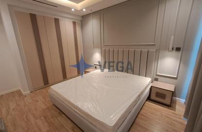 Apartment - 2 - 3 for rent in Diamond Building - Jumeirah Garden City - Al Satwa - Dubai