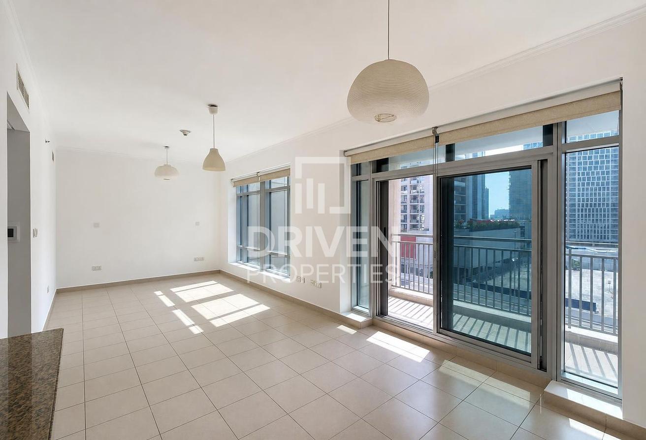 Huge Layout | Community View | Ready to Move in photo 2