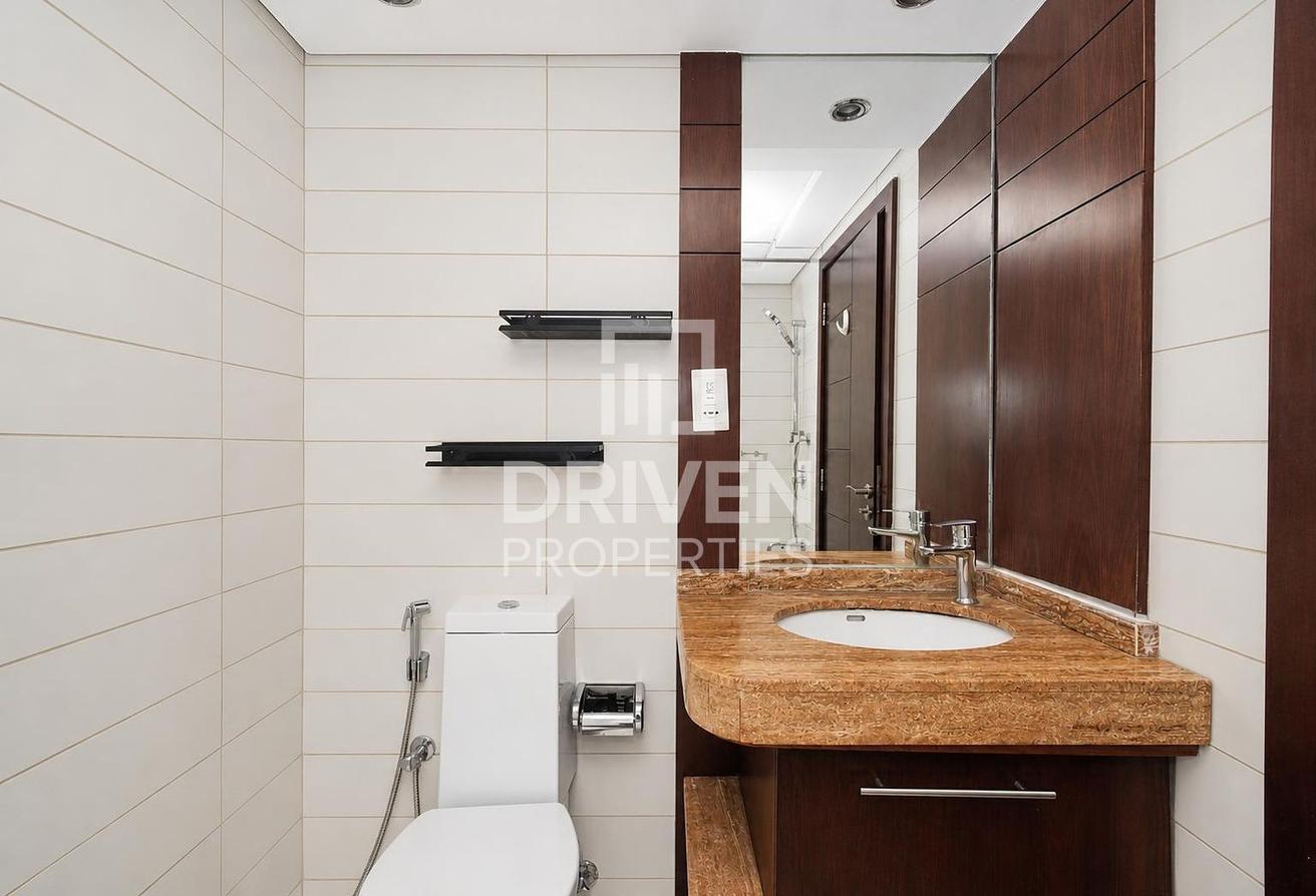 Huge Layout | Community View | Ready to Move in photo 12