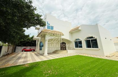 Villa - 4 Bedrooms - 5 Bathrooms for sale in Al Fisht - Al Heerah - Sharjah