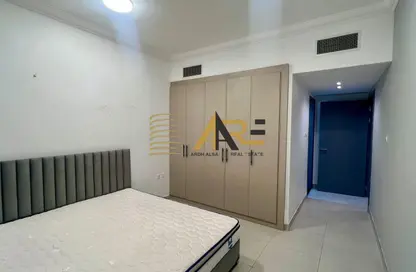 شقة - غرفة نوم - 2 حمامات للايجار في الجادة - الشارقة