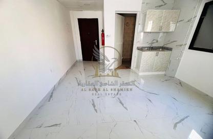 Apartment - Studio - 1 for rent in Al Mujarrah - Al Sharq - Sharjah Apartment - Studio - 1 for rent in Al Mujarrah - Al Sharq - Sharjah