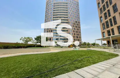 Apartment - 3 Bedrooms - 4 Bathrooms for rent in United Square - Al Khalidiya - Abu Dhabi