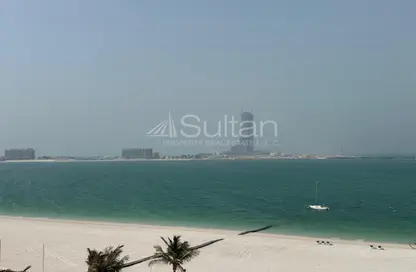شقة - غرفة نوم - 2 حمامات للبيع في فيروز - باب البحر - جزيرة المرجان - رأس الخيمة