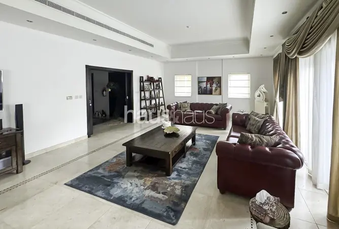 156153601 - Property Image 3