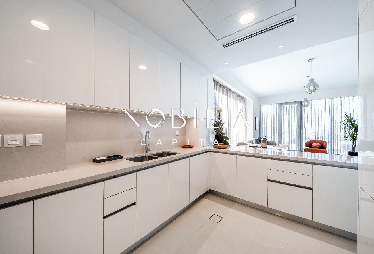2BR + Study | Ready | Canal & Burj Views photo 9