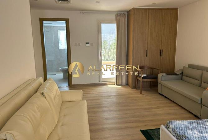114178021 - Property Image 2