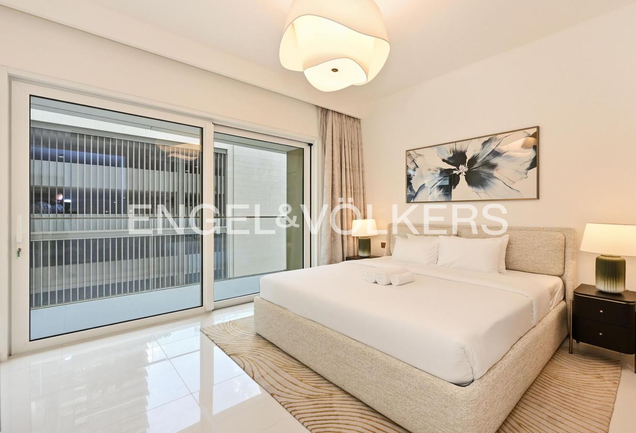 Fully Furnished | Beach Access | Palm Views photo 8