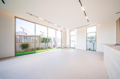 Villa - 6 - 7+ for sale in Nad Al Sheba Gardens 1 - Nad Al Sheba Gardens - Nad Al Sheba 1 - Nad Al Sheba - Dubai