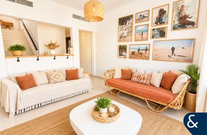 Villa - 4 - 5 for sale in Mira Oasis 3 - Mira Oasis - Reem - Dubai Villa - 4 - 5 for sale in Mira Oasis 3 - Mira Oasis - Reem - Dubai