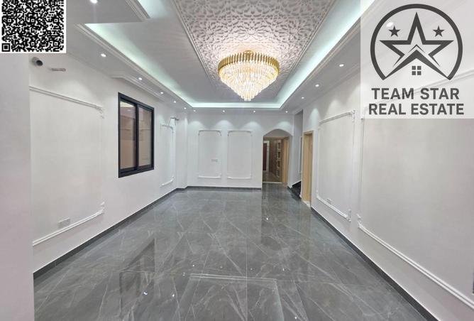 137438928 - Property Image 2