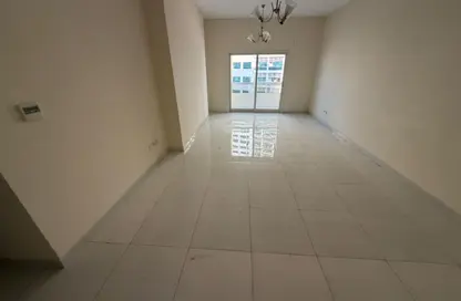 شقة - 3 غرف نوم - 4 حمامات للايجار في أبراج براجيل - الراشدية 1 - الراشدية - عجمان