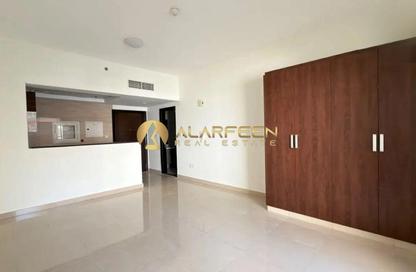 Apartment - Studio - 1 for rent in Royal JVC Building - District 10 - Jumeirah Village Circle - Dubai