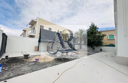 Villa - 4 Bedrooms - 5 Bathrooms for rent in Al Mowaihat 3 - Al Mowaihat - Ajman