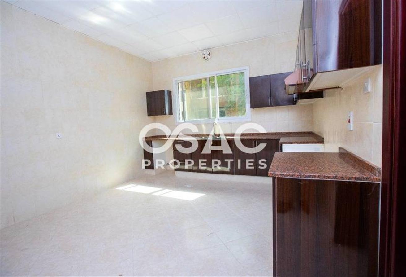 4 BHK Villa | Balcony | Close to Metro & School photo 6