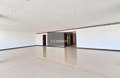 Apartment - 4 - 5 for rent in Landmark Tower - Corniche Road - Abu Dhabi Apartment - 4 - 5 for rent in Landmark Tower - Corniche Road - Abu Dhabi