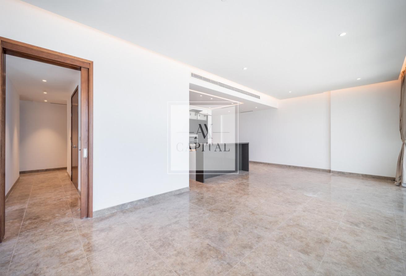 Rare Corner Unit | Terrace | Spacious Layout photo 5