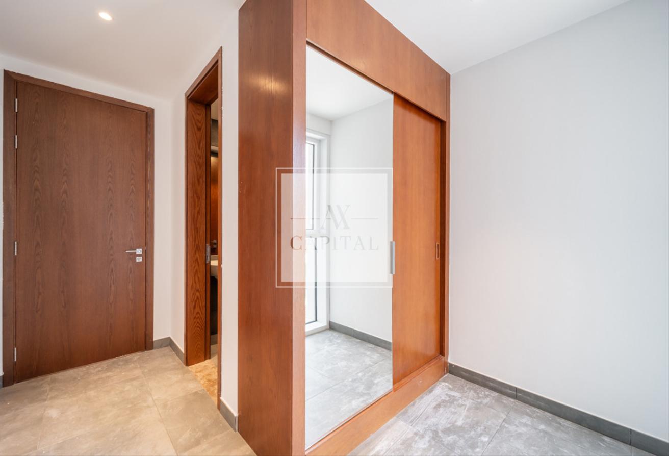 Rare Corner Unit | Terrace | Spacious Layout photo 19