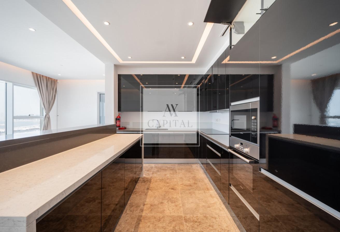 Rare Corner Unit | Terrace | Spacious Layout photo 6