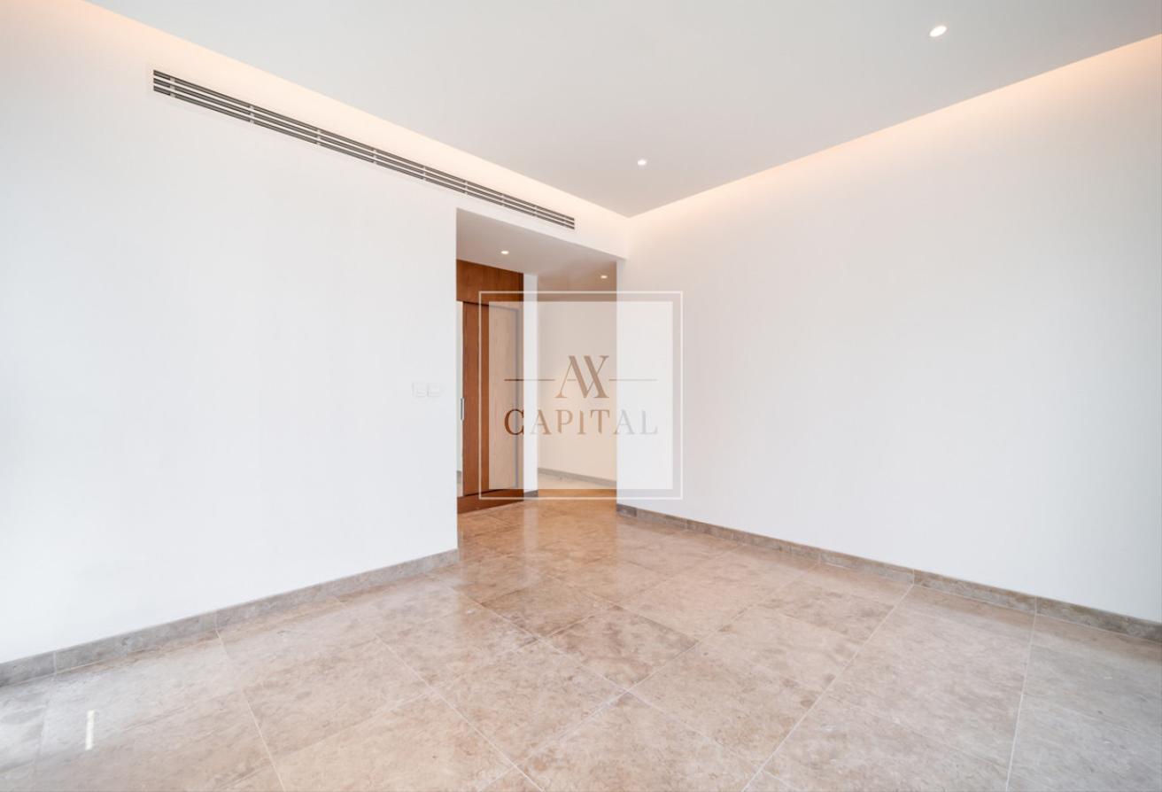 Rare Corner Unit | Terrace | Spacious Layout photo 15
