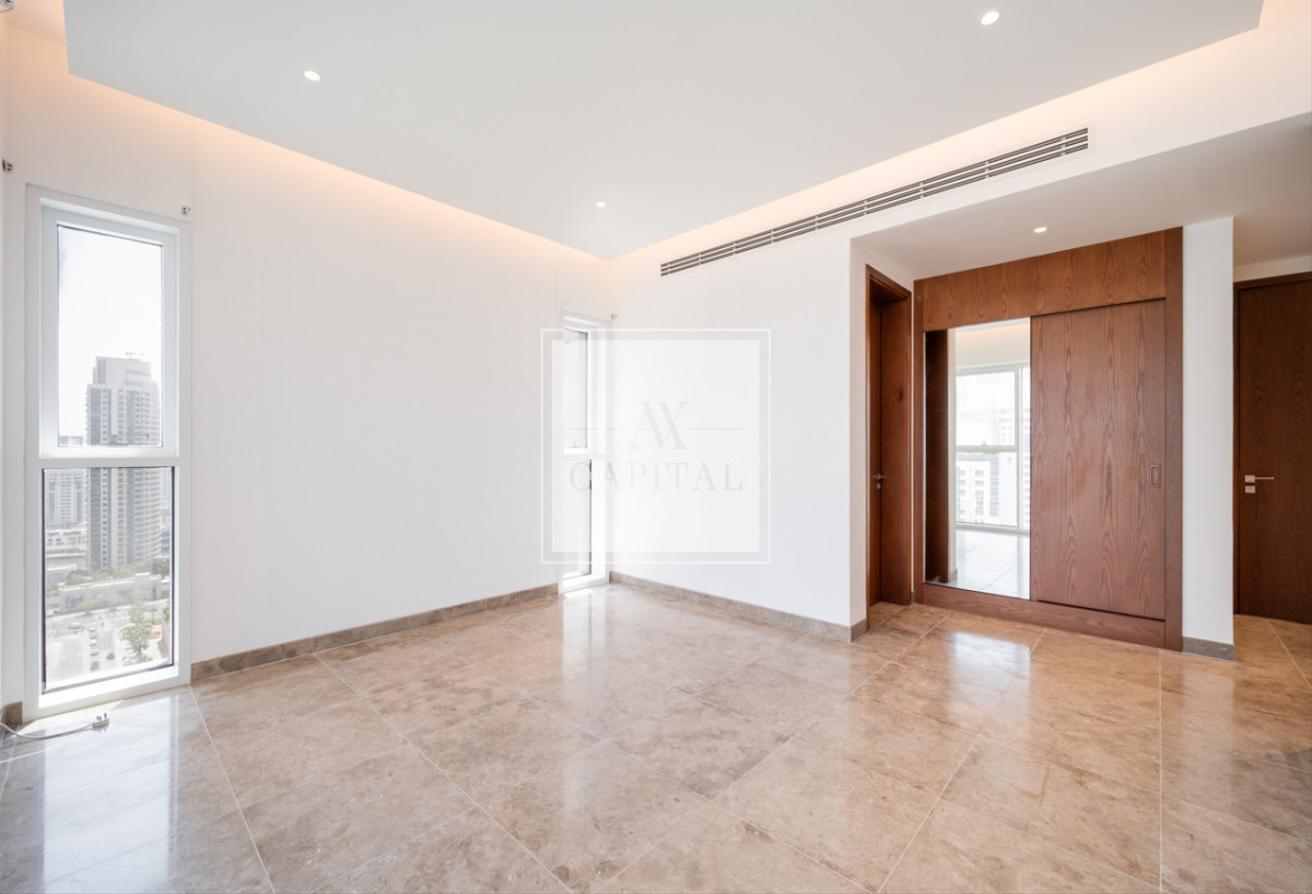 Rare Corner Unit | Terrace | Spacious Layout photo 12