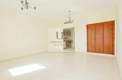 شقة - 1 حمام للايجار في اي سي 1 اماراتي 11 - طراز إماراتي - المدينة العالمية - دبي شقة - 1 حمام للايجار في اي سي 1 اماراتي 11 - طراز إماراتي - المدينة العالمية - دبي