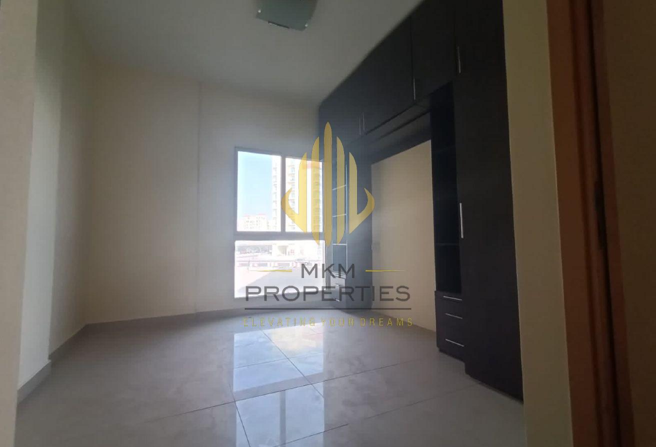 Hot Deal Spacious 1 Bedroom Prime CBD Location photo 4