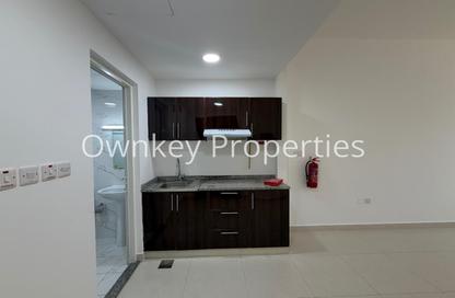 Apartment - Studio - 1 Bathroom for rent in Al Karama Sqaure - Al Karama - Dubai