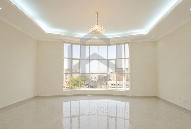 136545776 - Property Image 3