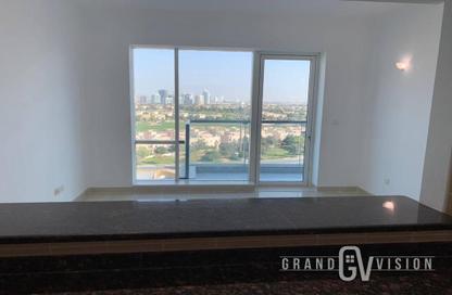 Apartment - 1 Bedroom - 2 Bathrooms for sale in Golf Tower - Dubai Sports City - Dubai