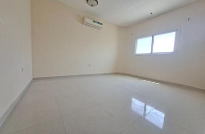 Apartment - 1 - 1 for rent in Muwailih Building - Muwaileh - Sharjah