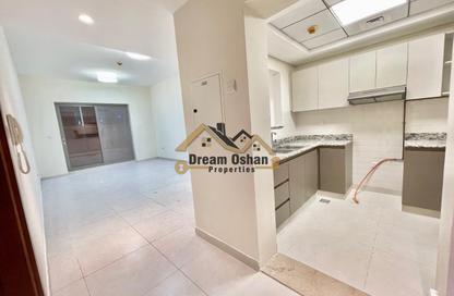 Apartment - 1 - 2 for rent in Al Waleed Garden 1 - Al Waleed Garden - Al Jaddaf - Dubai