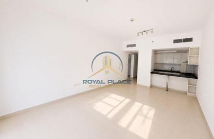 Apartment - 1 - 2 for rent in Oxford Building - District 14 - Jumeirah Village Circle - Dubai