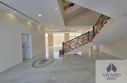 Villa - 5 Bedrooms - 5 Bathrooms for rent in Al Aweer 1 - Al Aweer - Dubai Villa - 5 Bedrooms - 5 Bathrooms for rent in Al Aweer 1 - Al Aweer - Dubai
