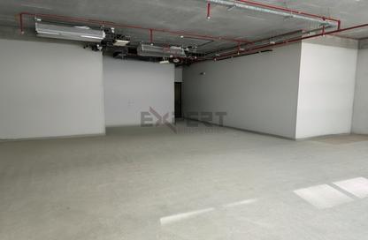 Office Space - Studio - 1 Bathroom for rent in Grosvenor Office Tower - Business Bay - Dubai