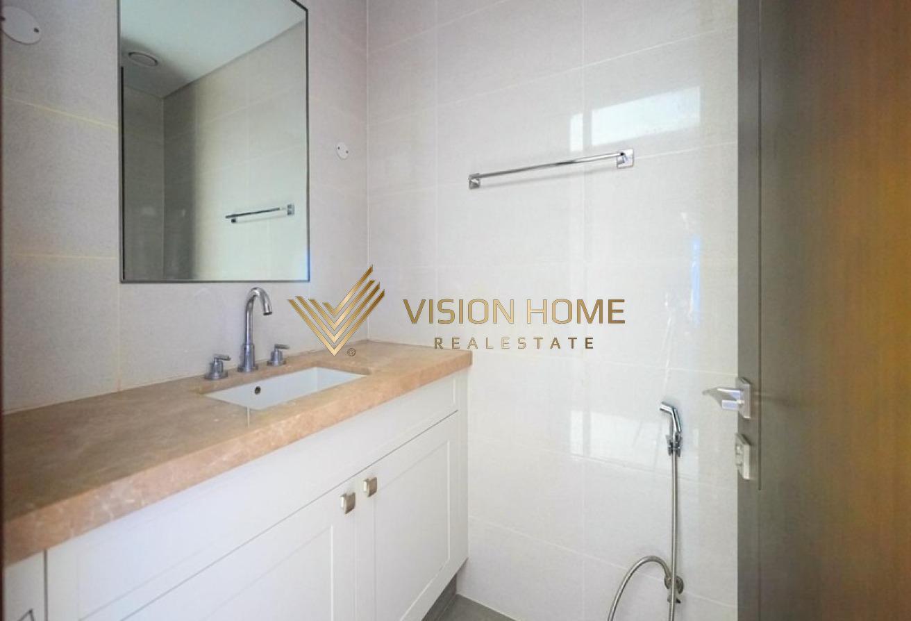 FULLY FURNISHED | PENTHOUSE | AVAILABLE photo 19