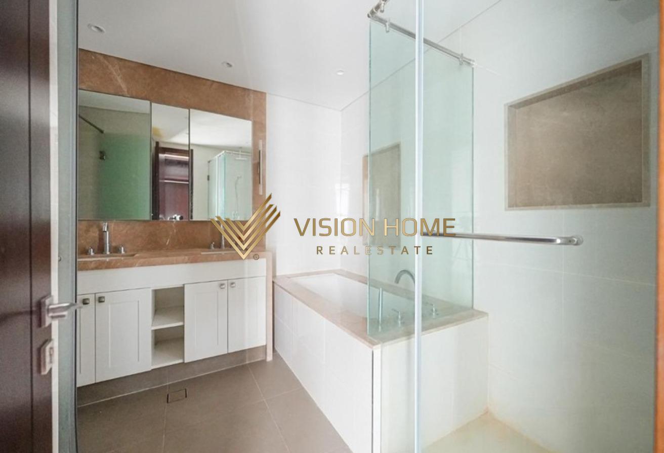 FULLY FURNISHED | PENTHOUSE | AVAILABLE photo 18
